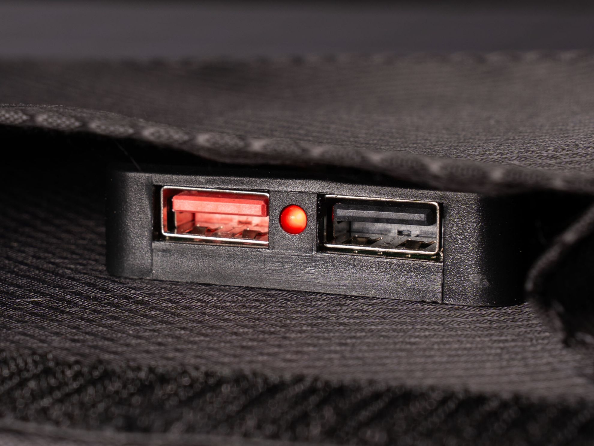 Vault QC 3.0 USB-A 21W Solar Panel - RidgeMonkey - immagine 4